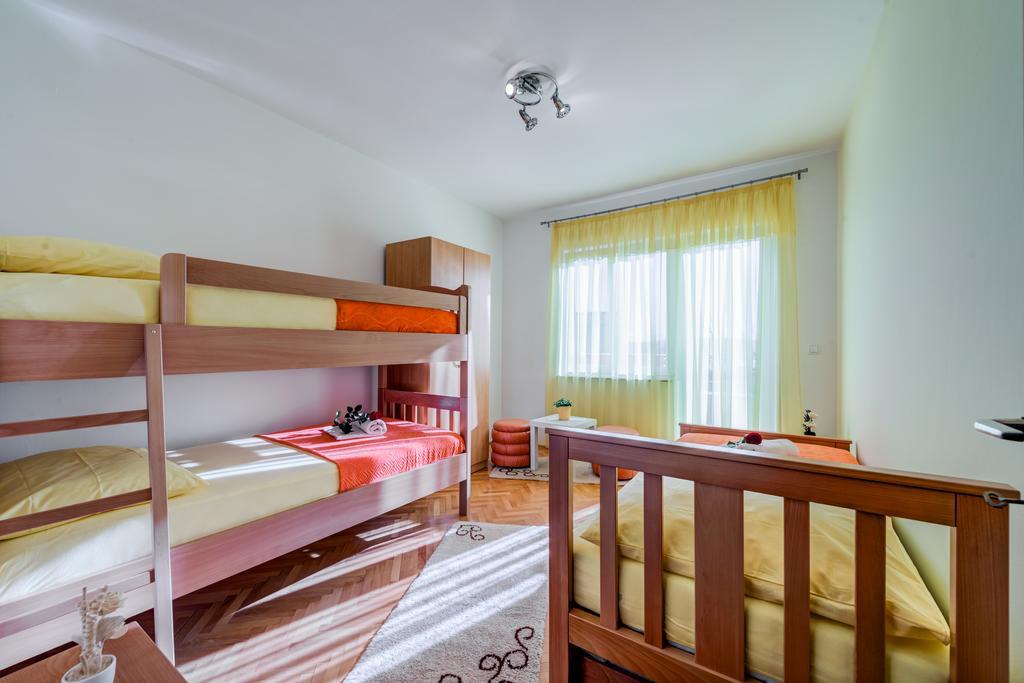 Apartment Marinely Kaštela エクステリア 写真