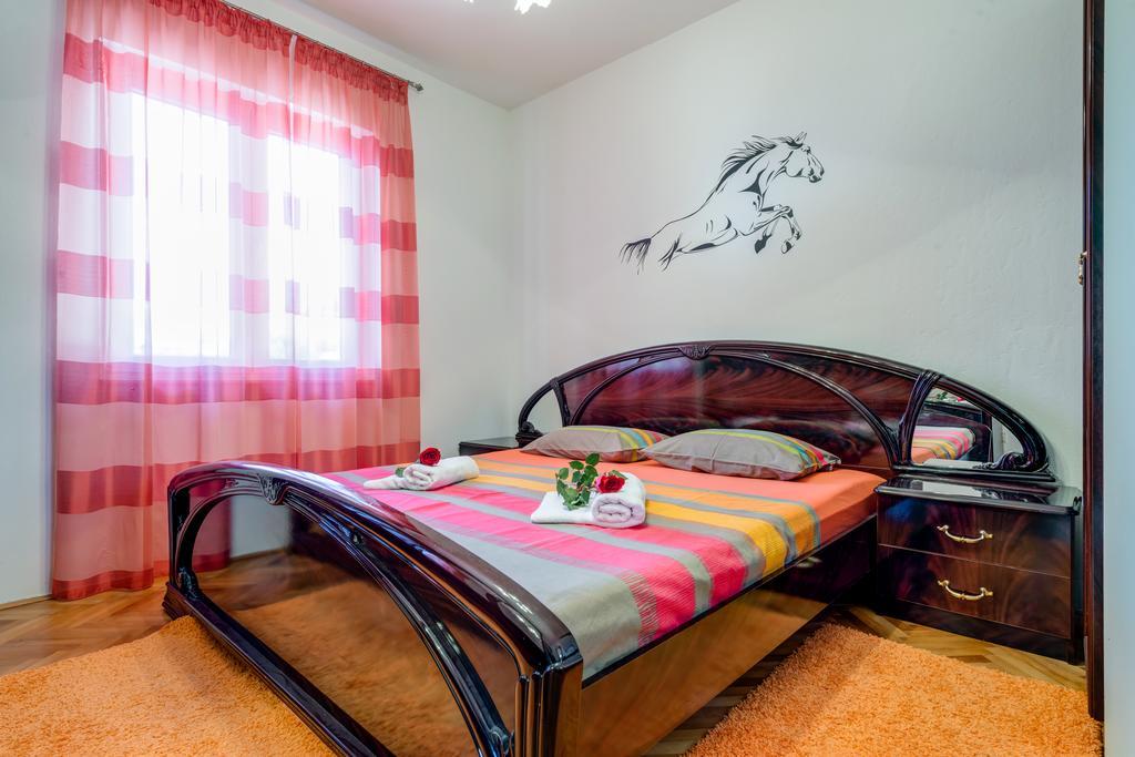 Apartment Marinely Kaštela エクステリア 写真